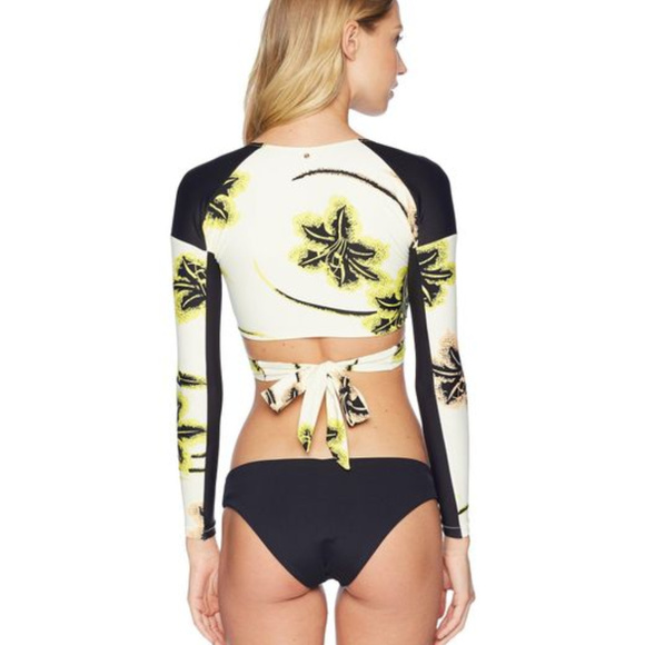 NWT, Lyst- Crosby Derek Lam Cross Wrap Rashguard. - Picture 3 of 5